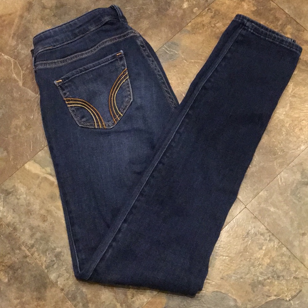 Blue Hollister jeans !